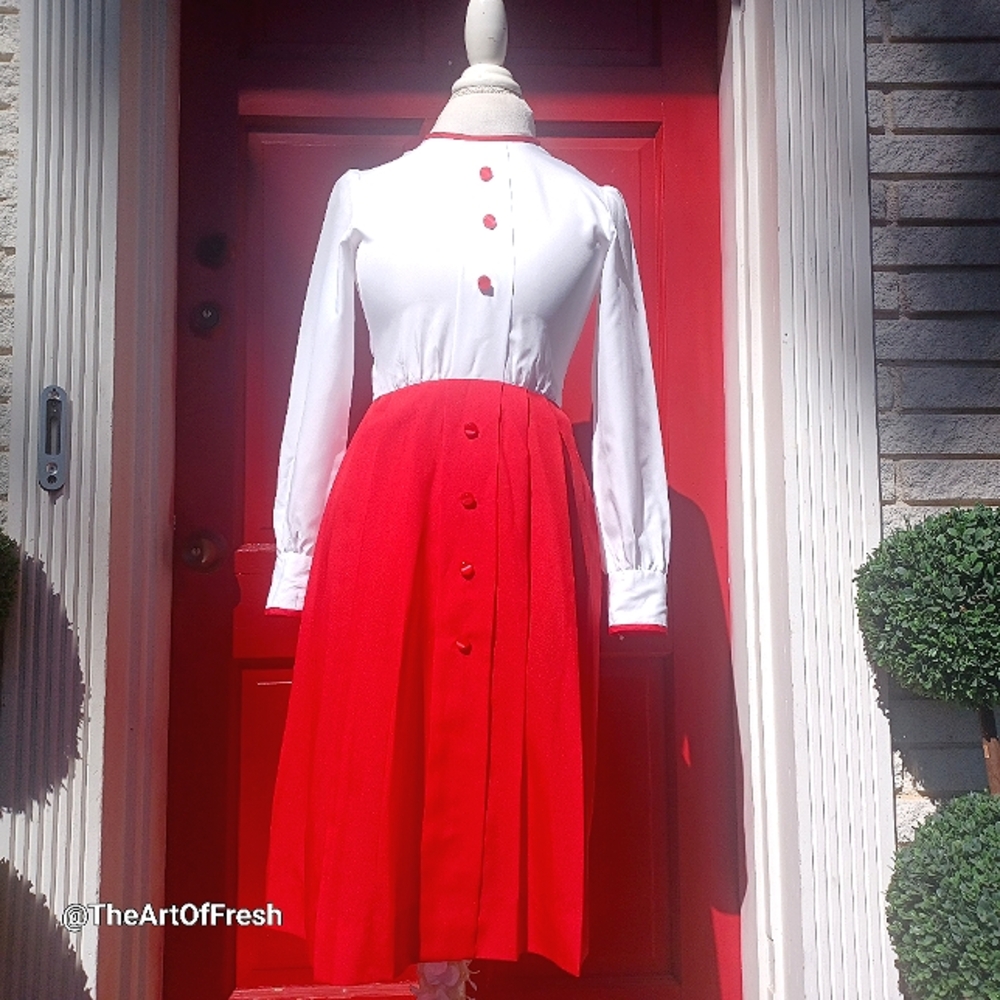 Vintage 1980s Red and White Pleated Blouson Dress